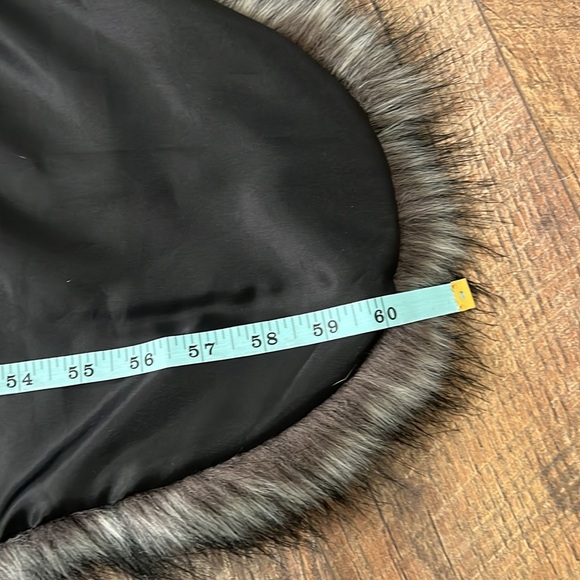 Lanshifei luxurious silver faux fox shawl wrap drape scarf one size - Picture 8 of 11